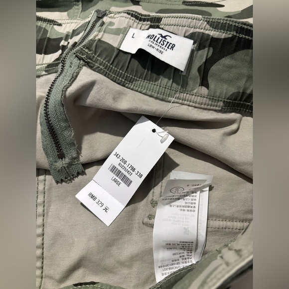 Hollister NWT Y2K camo mini skirt zip back size large - Picture 5 of 8